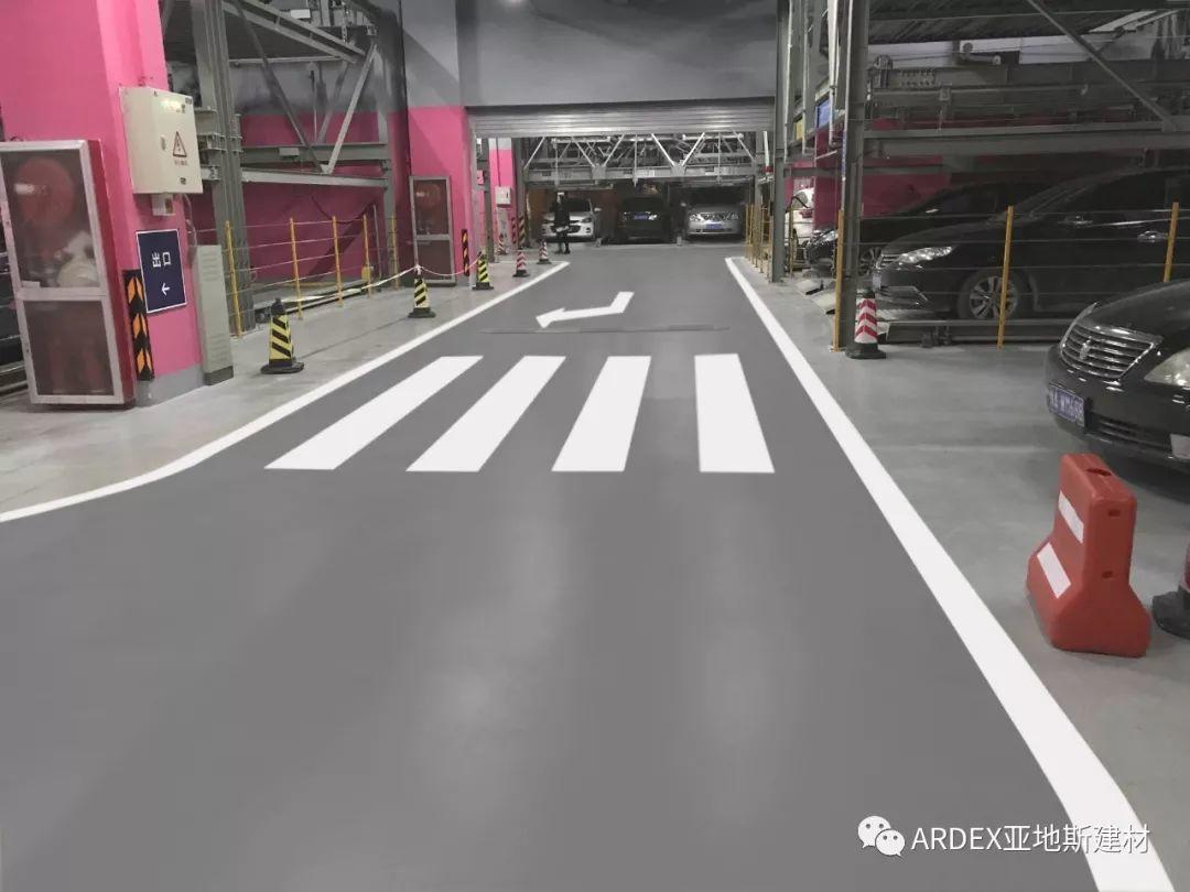 體驗升級！本色水泥基自流平系統重塑2萬平地下車庫，不僅僅是感官