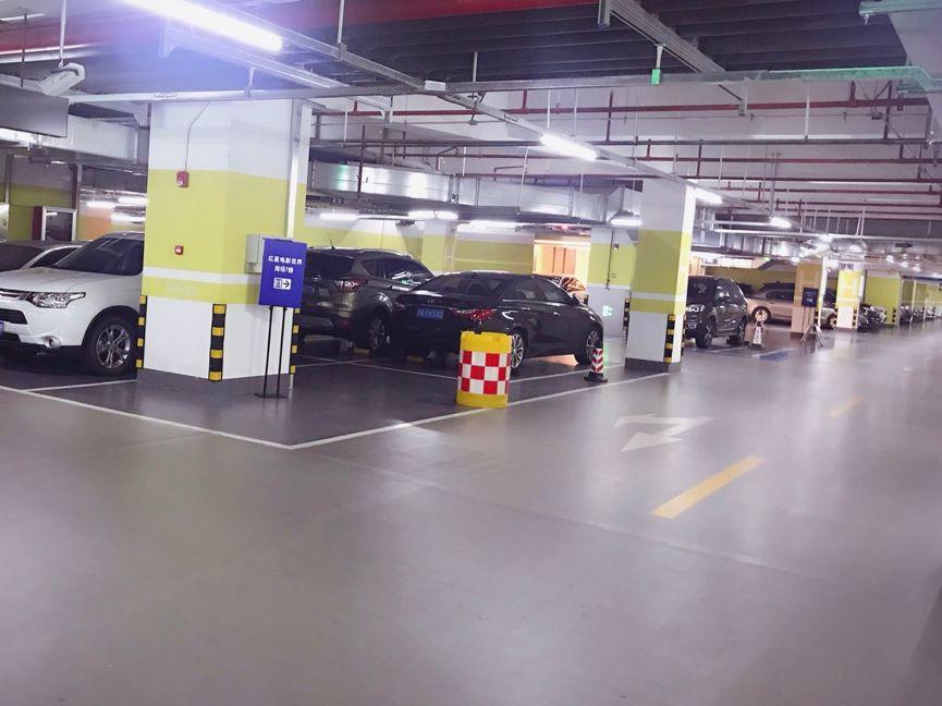 【案例分享】上海愛琴海購物中心 多功能面層自流平耐磨降噪防潮一網打盡 【案例分享】上海愛琴海購物中心 多功能面層自流平耐磨降噪防潮一網打盡